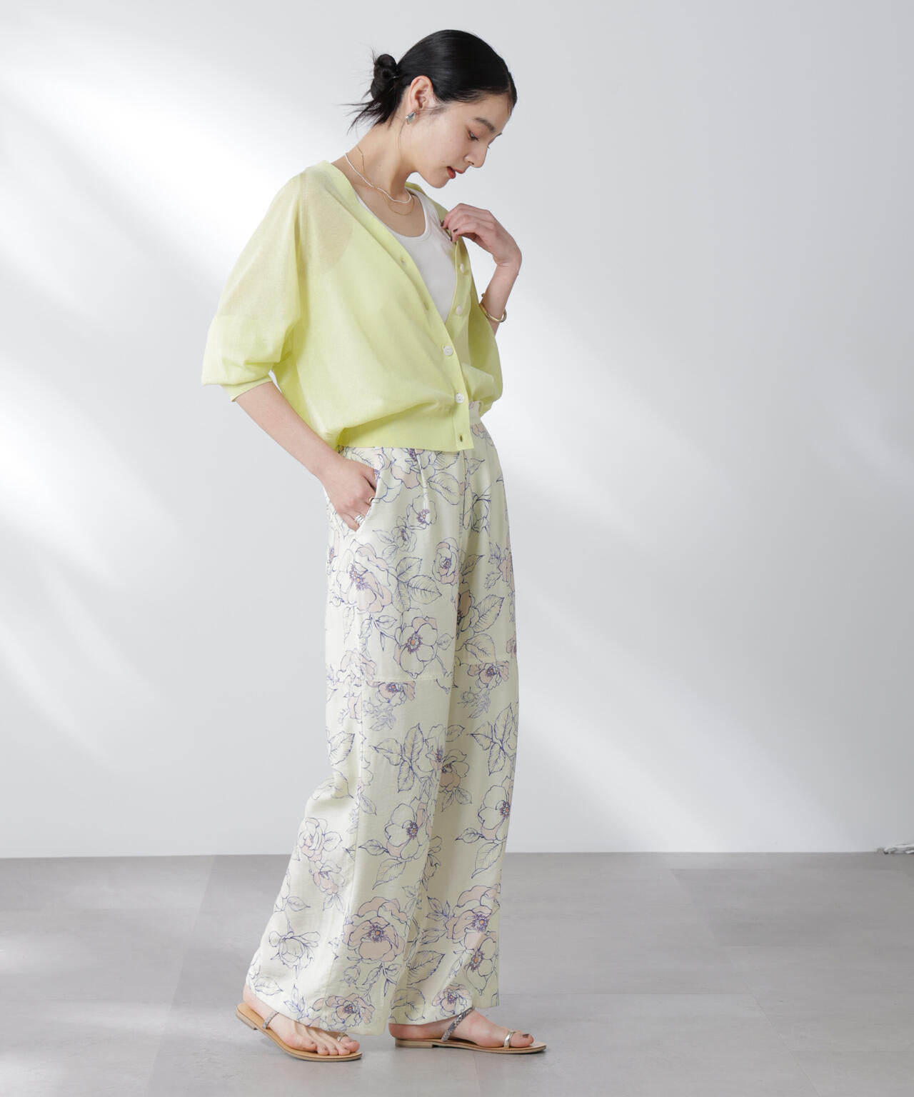 コットンスパークシアーVネックカーディガン