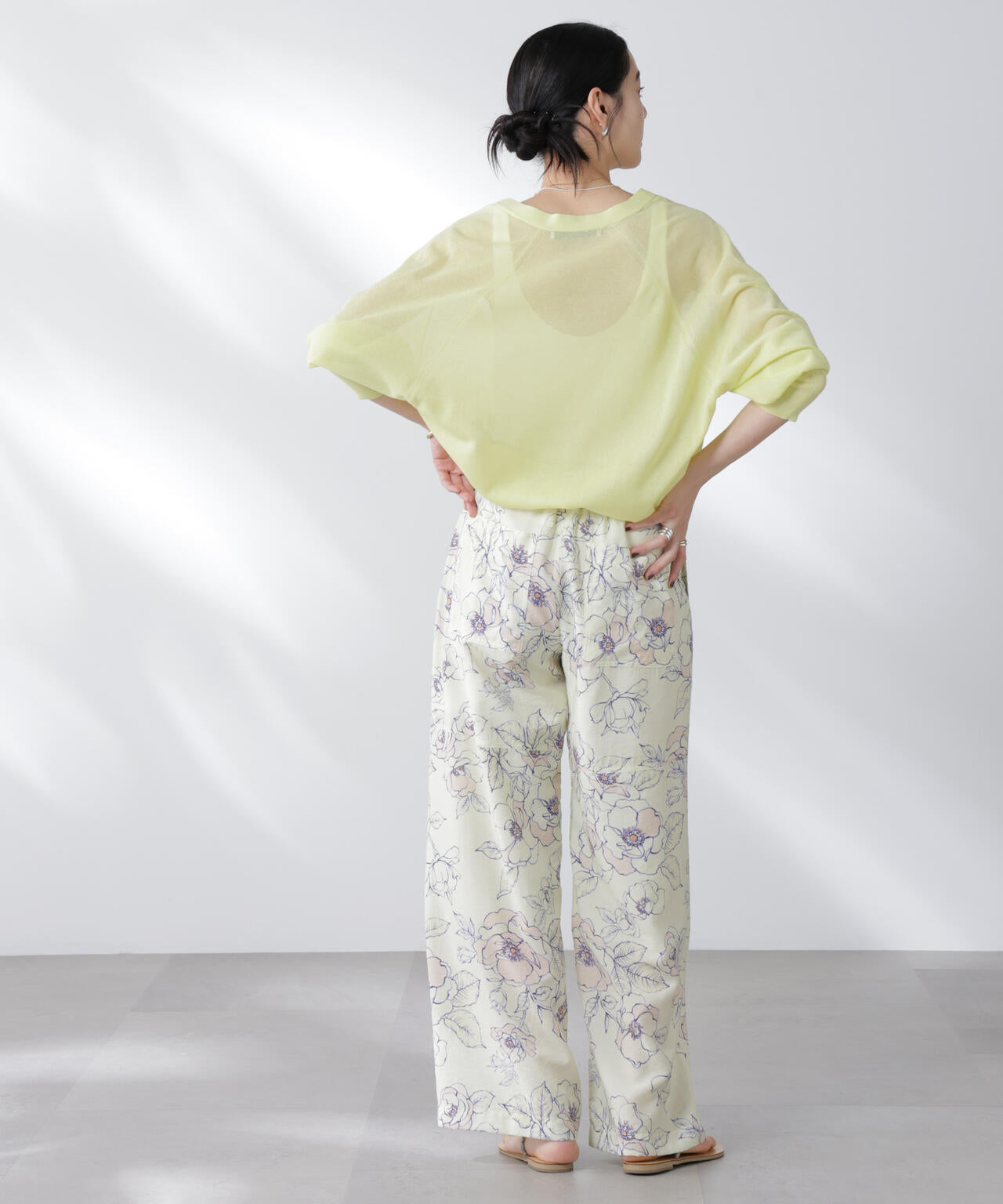 コットンスパークシアーVネックカーディガン