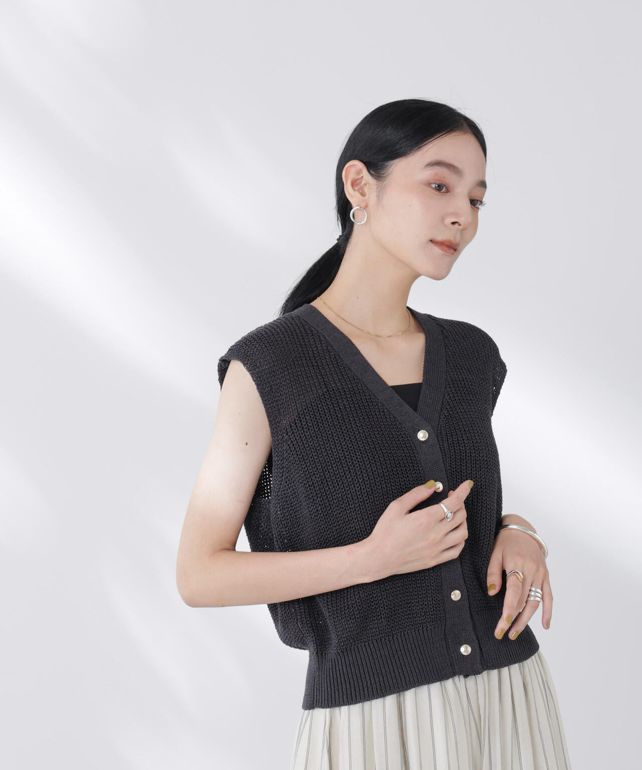 ペーパーヤーン畦ニットベスト