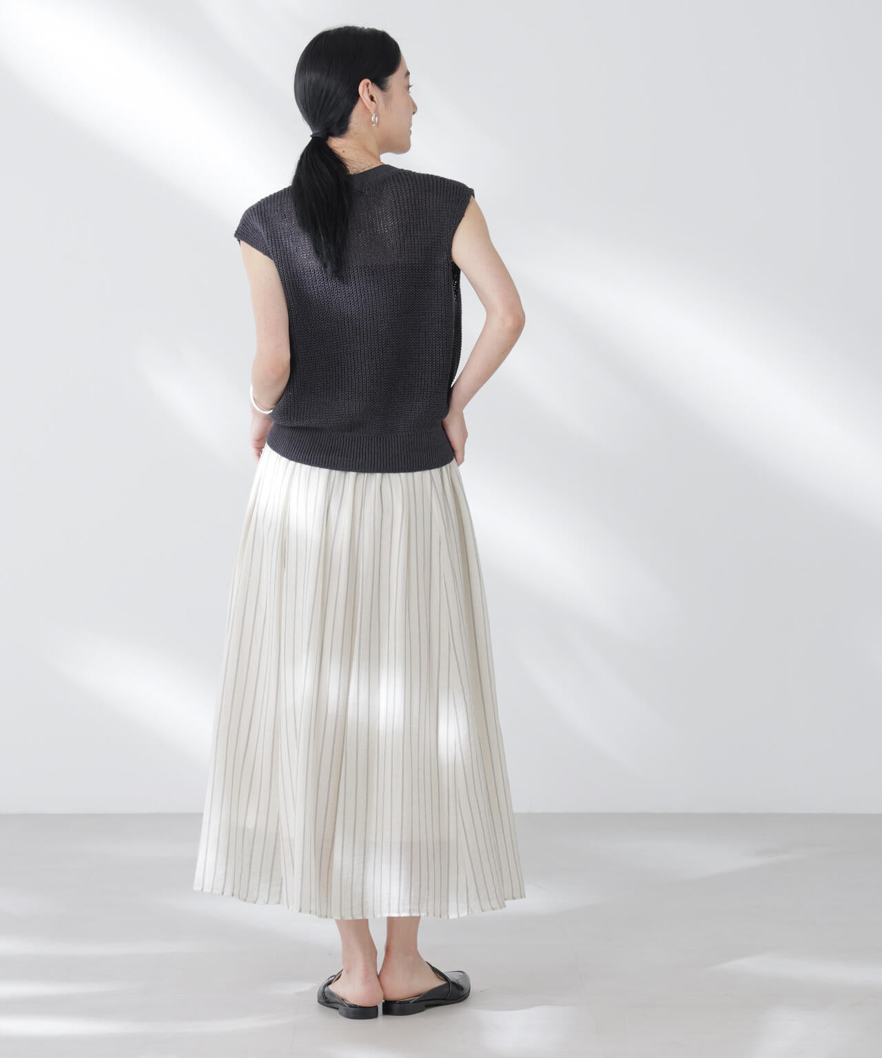 ペーパーヤーン畦ニットベスト