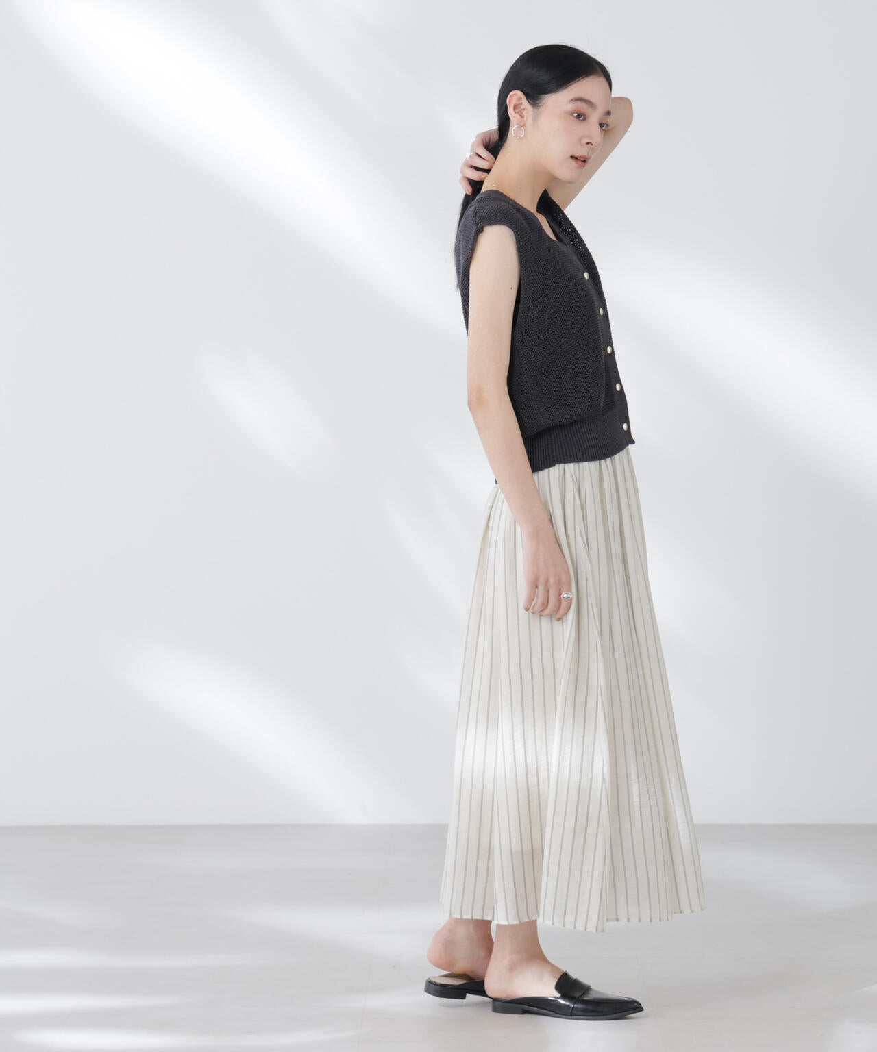 ペーパーヤーン畦ニットベスト