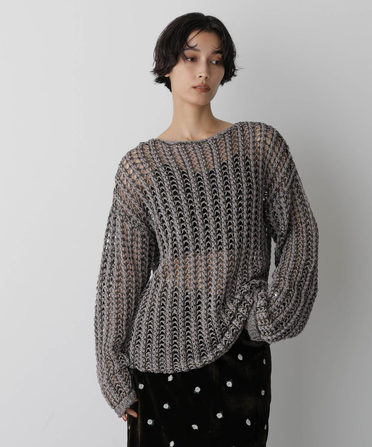 「STEVELOUR」シャイニーレースニットトップス