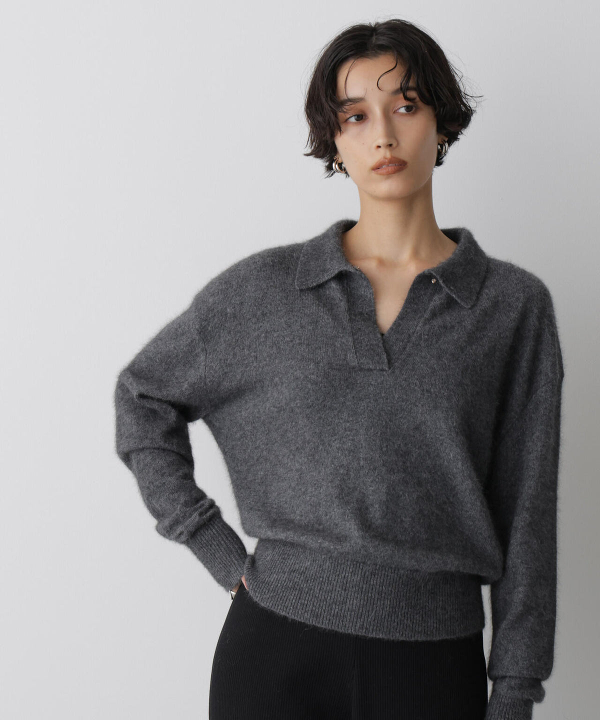 「STEVELOUR」スキッパーポロ衿ソフトタッチニット