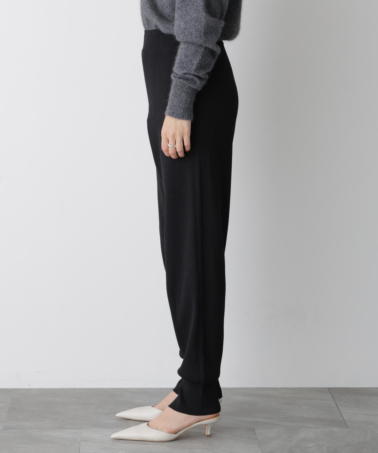 「STEVELOUR」裾リブニットパンツ