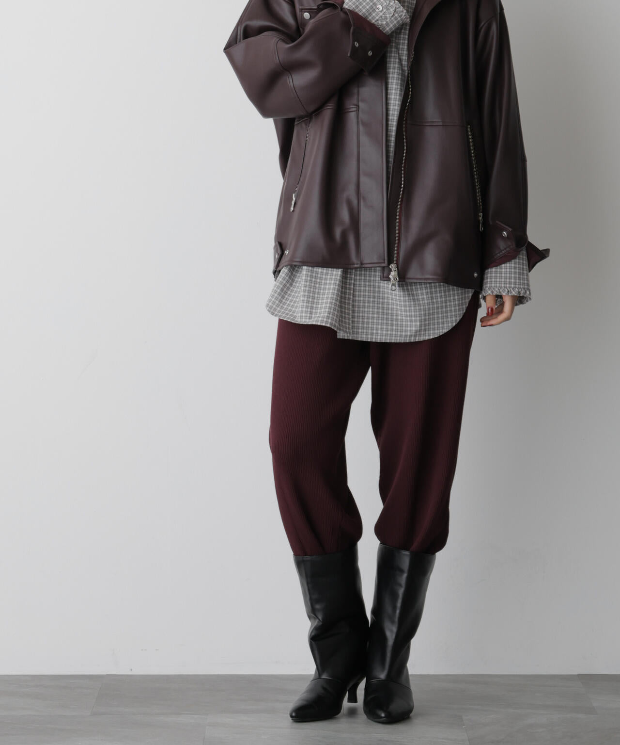 「STEVELOUR」裾リブニットパンツ