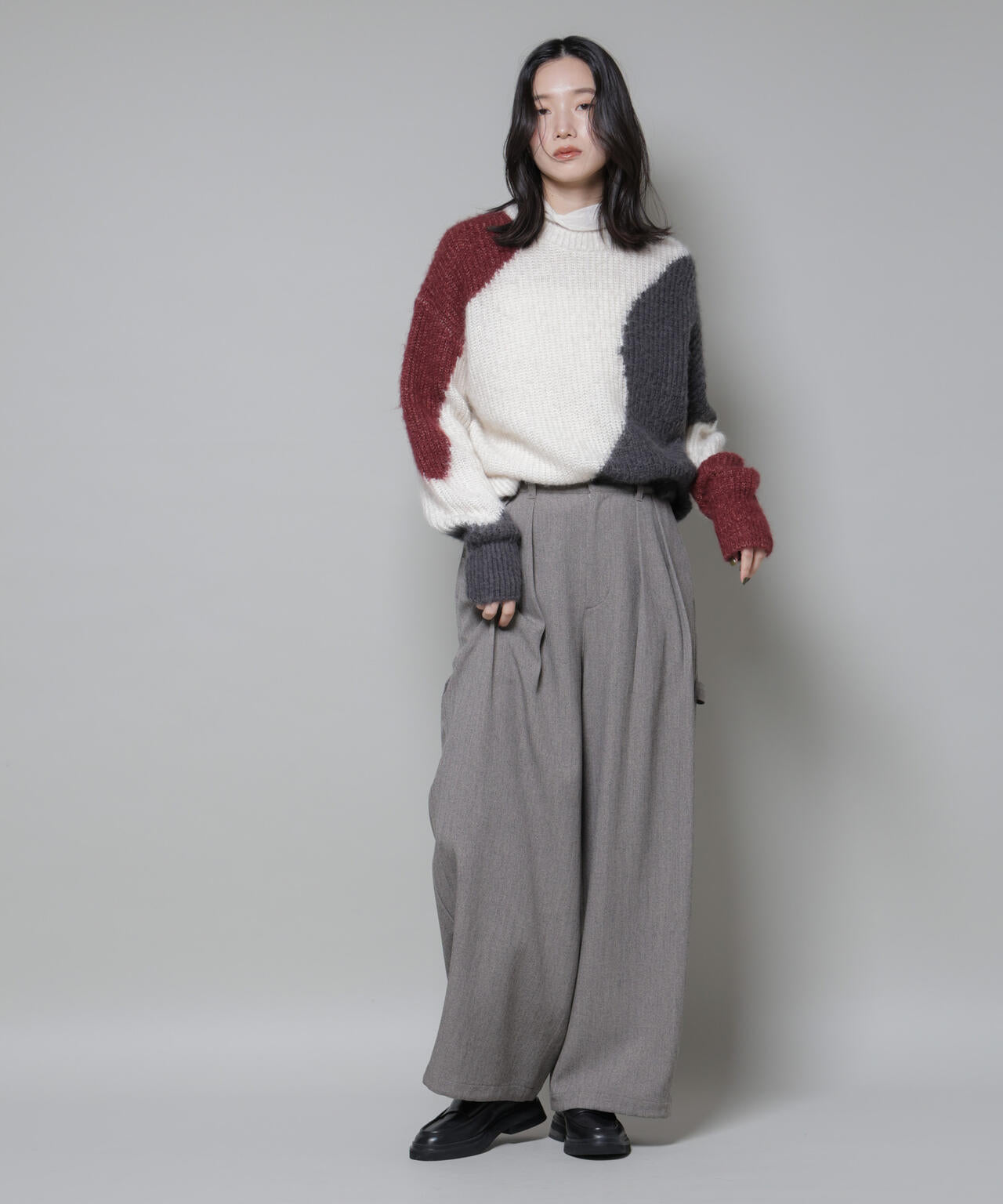 モヘヤ起毛カーブパターンブロッキングニット