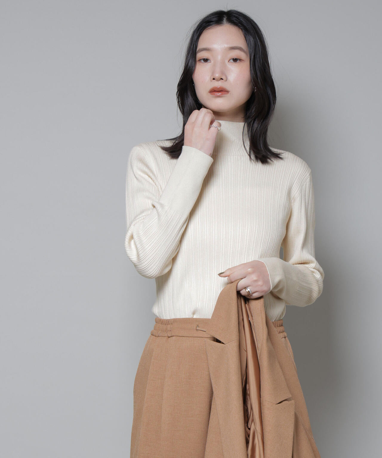 ホホバオイル加工ランダムリブタートルニット