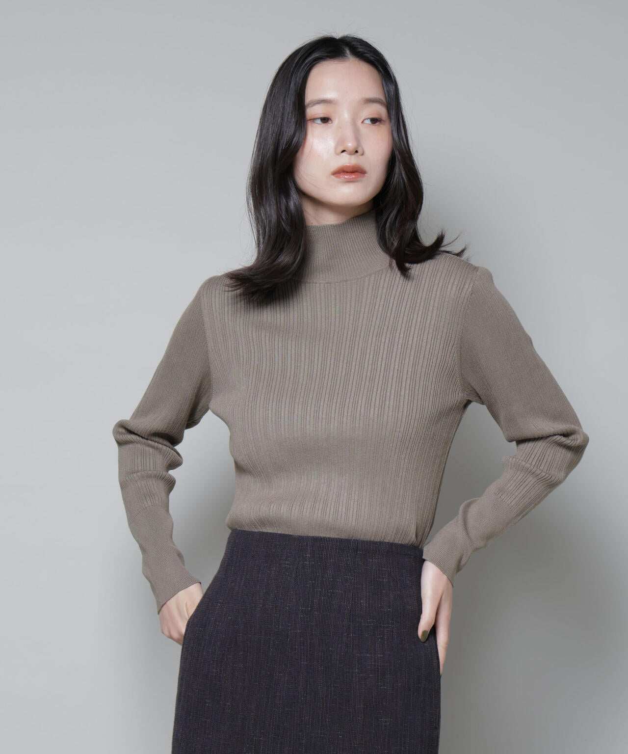 ホホバオイル加工ランダムリブタートルニット