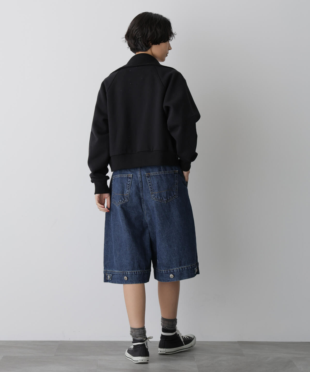 「STEVELOUR」コンパクトダブルジップスウェット