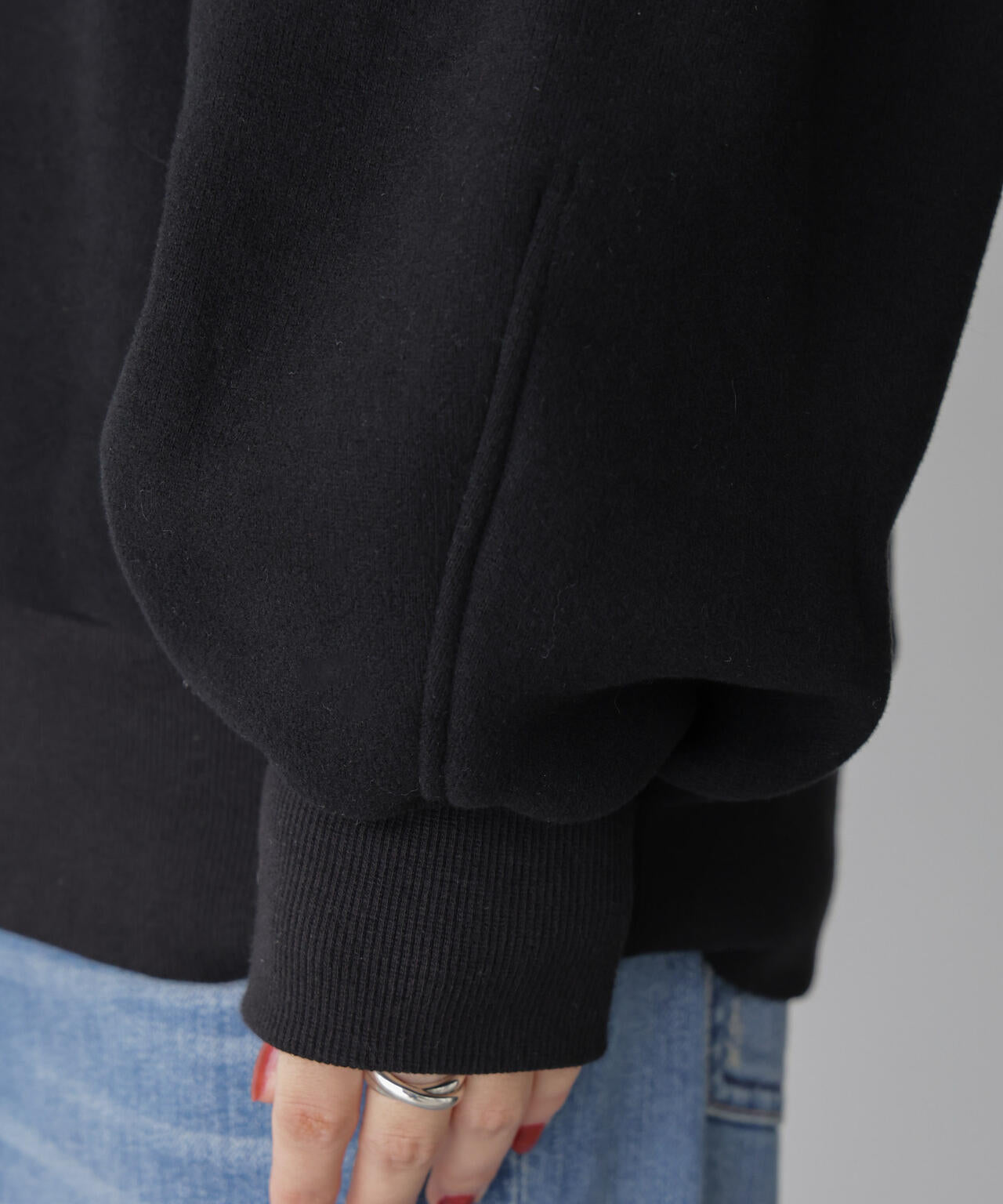 「STEVELOUR」フラッフィースタンドプルオーバー