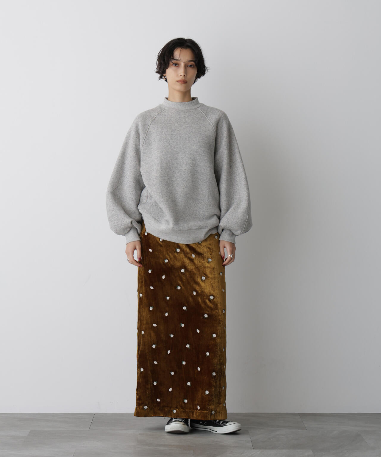 「STEVELOUR」フラッフィースタンドプルオーバー