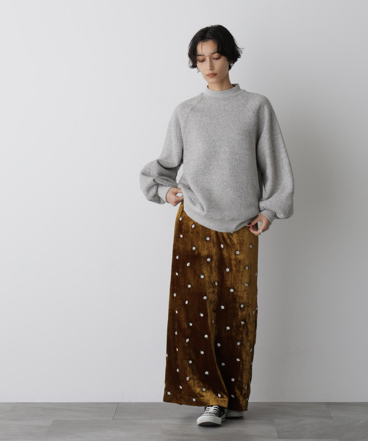 「STEVELOUR」フラッフィースタンドプルオーバー