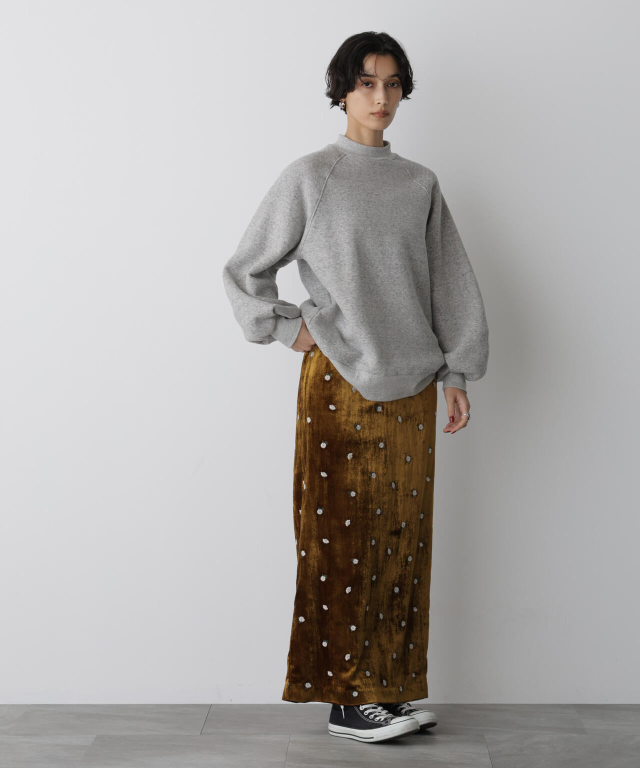 「STEVELOUR」フラッフィースタンドプルオーバー