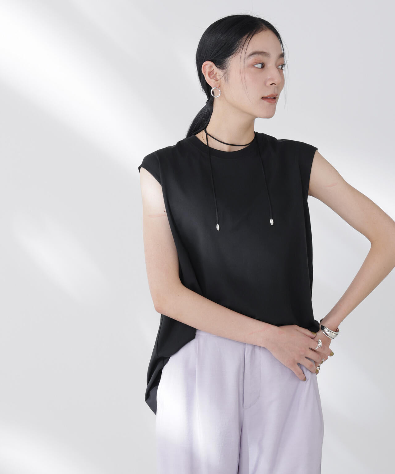 NANOFINE強撚コットンノースリーブトップス