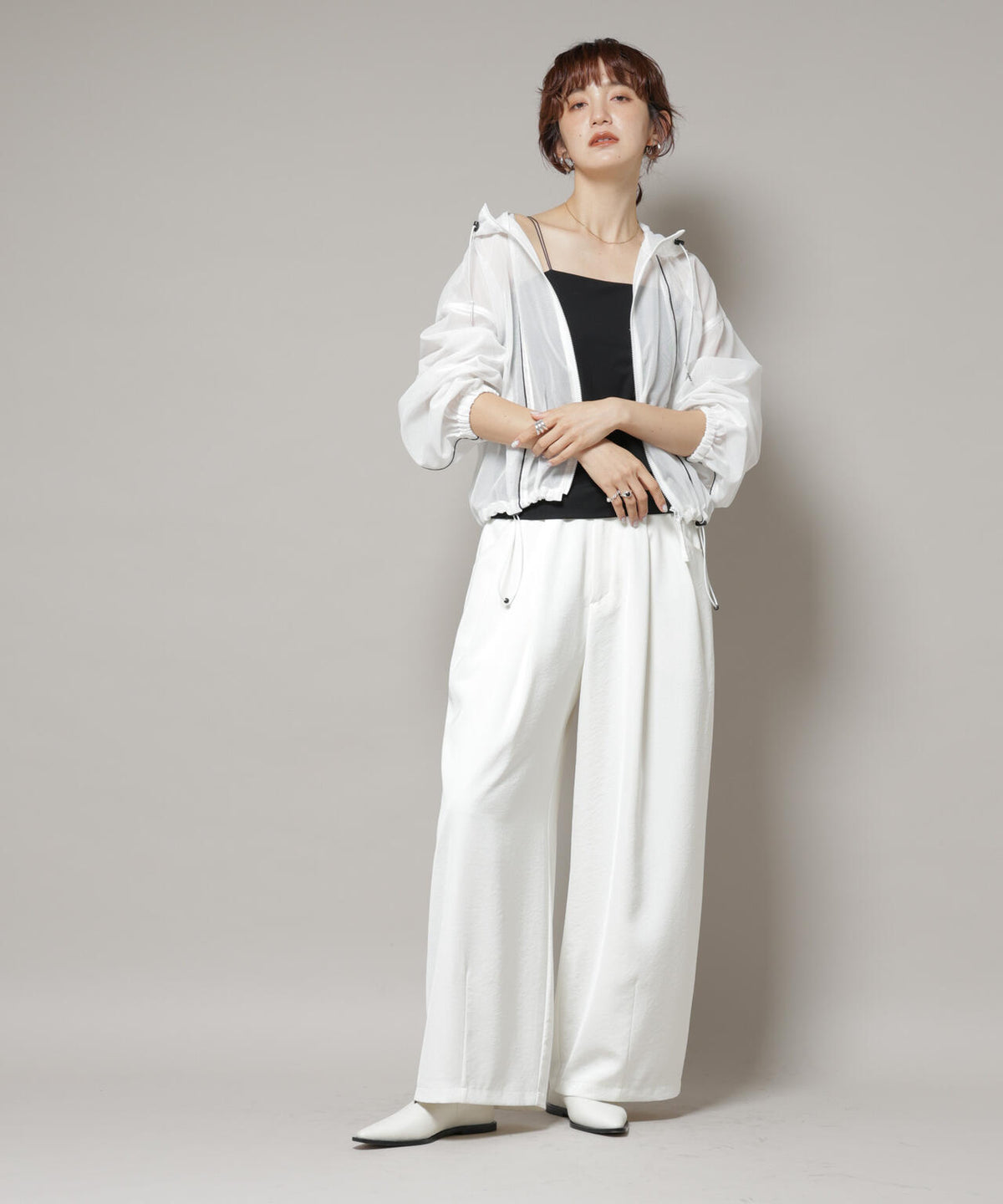 ストレッチポンチカップ付きベアトップキャミソール