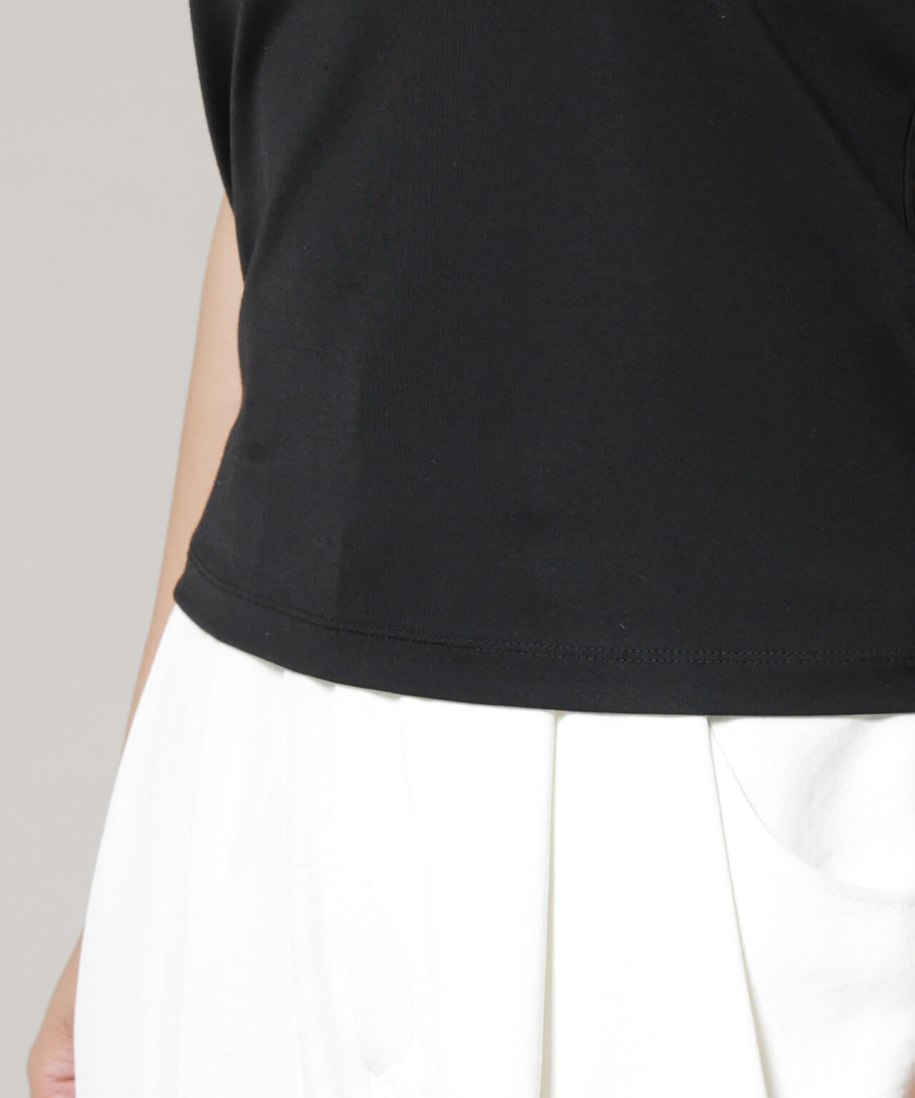 ストレッチポンチカップ付きベアトップキャミソール