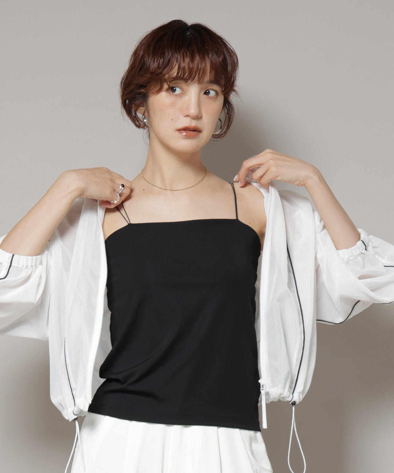 ストレッチポンチカップ付きベアトップキャミソール