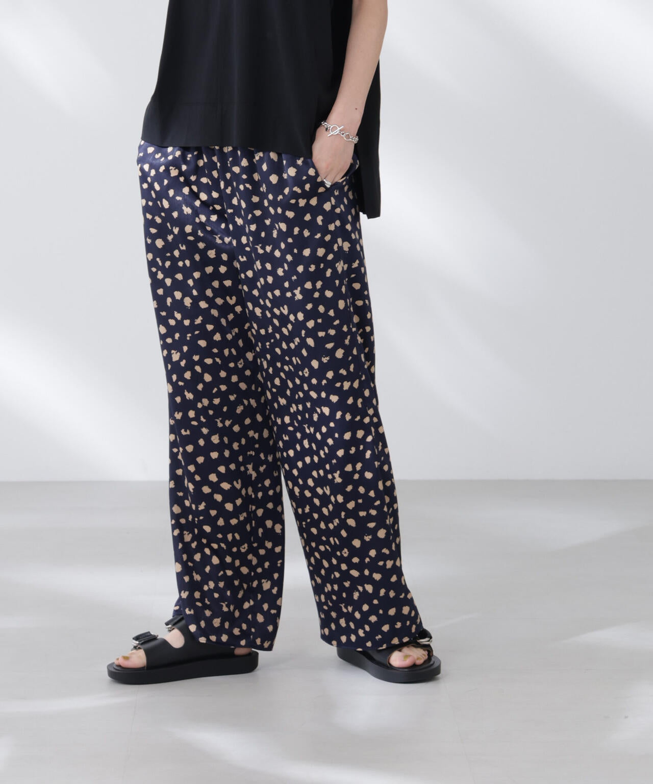 レオパードプリントイージーワイドパンツ