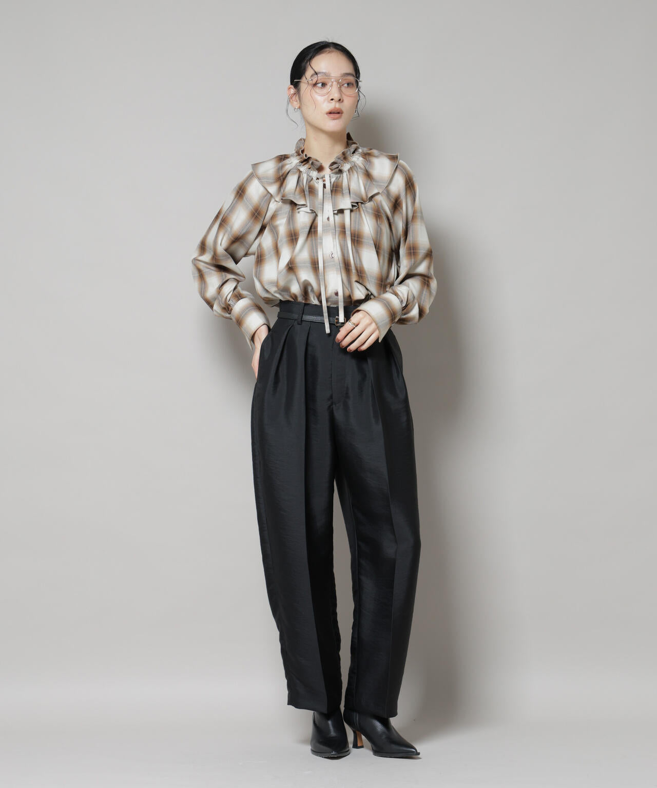 ツイルウェーブタックバレルパンツ