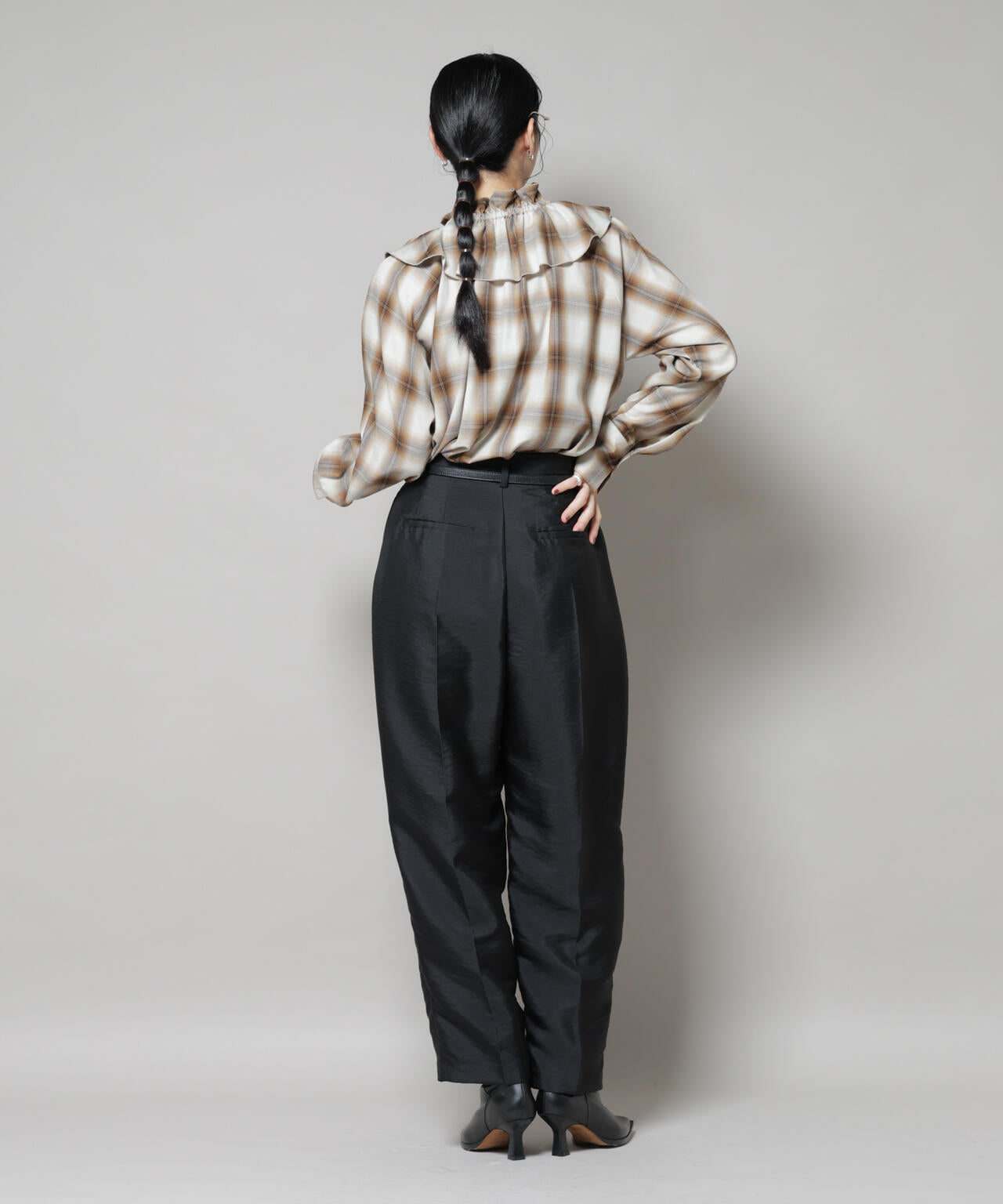 ツイルウェーブタックバレルパンツ
