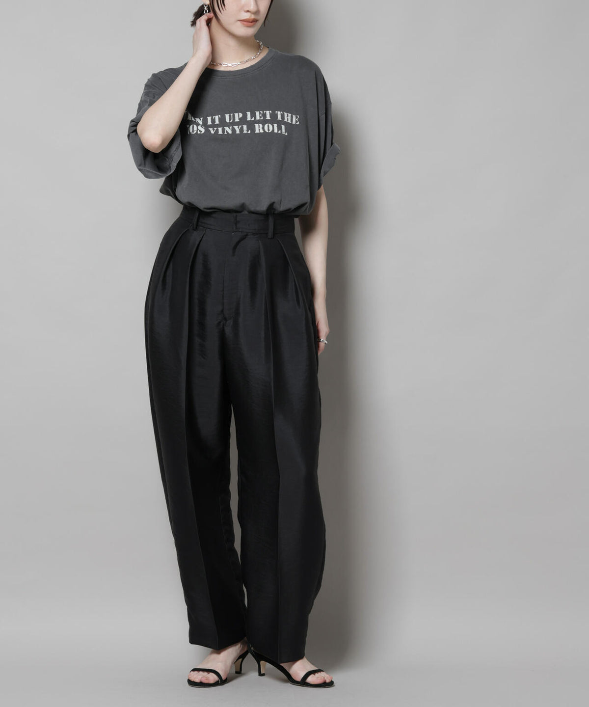 ツイルウェーブタックバレルパンツ