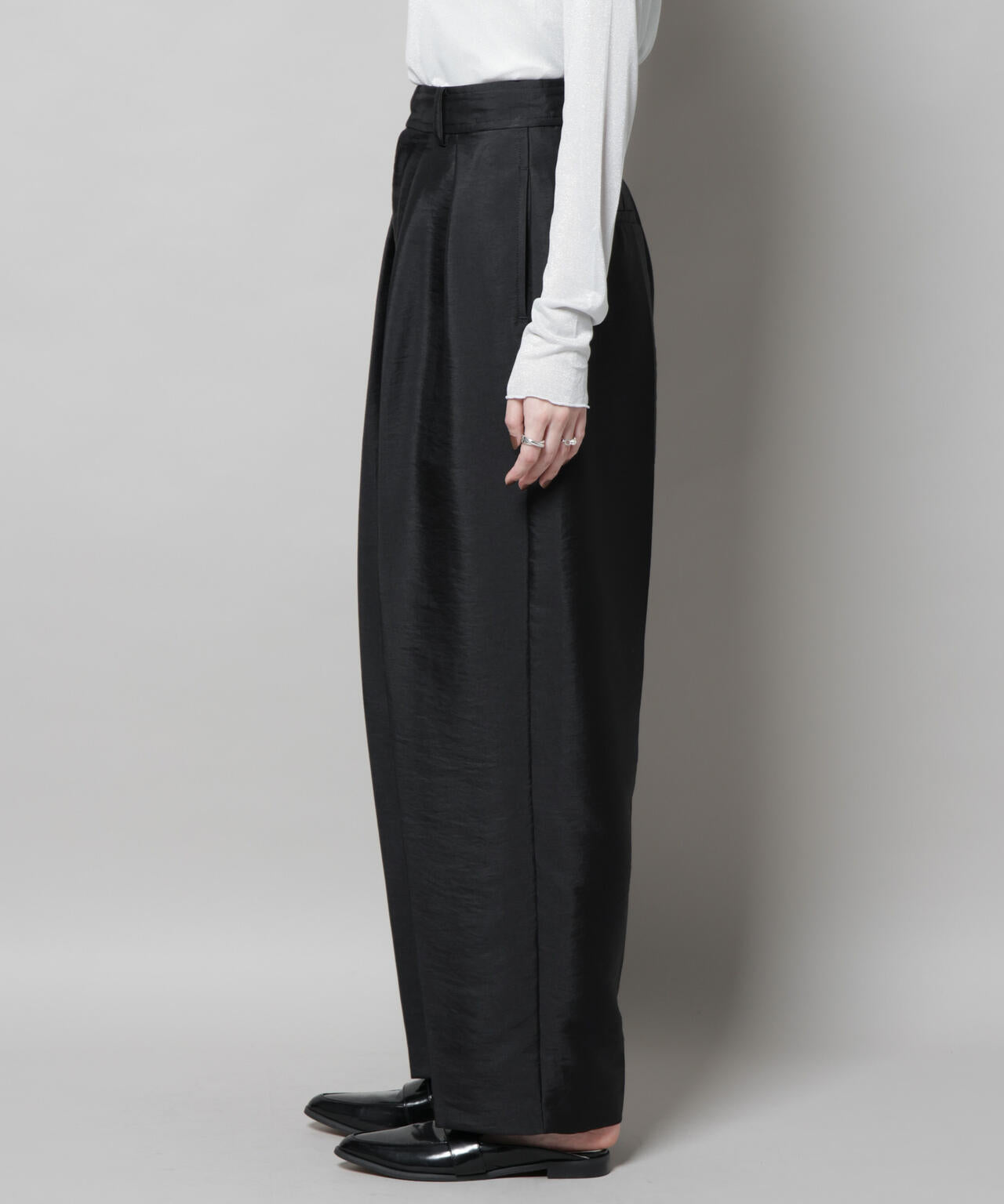 ツイルウェーブタックバレルパンツ