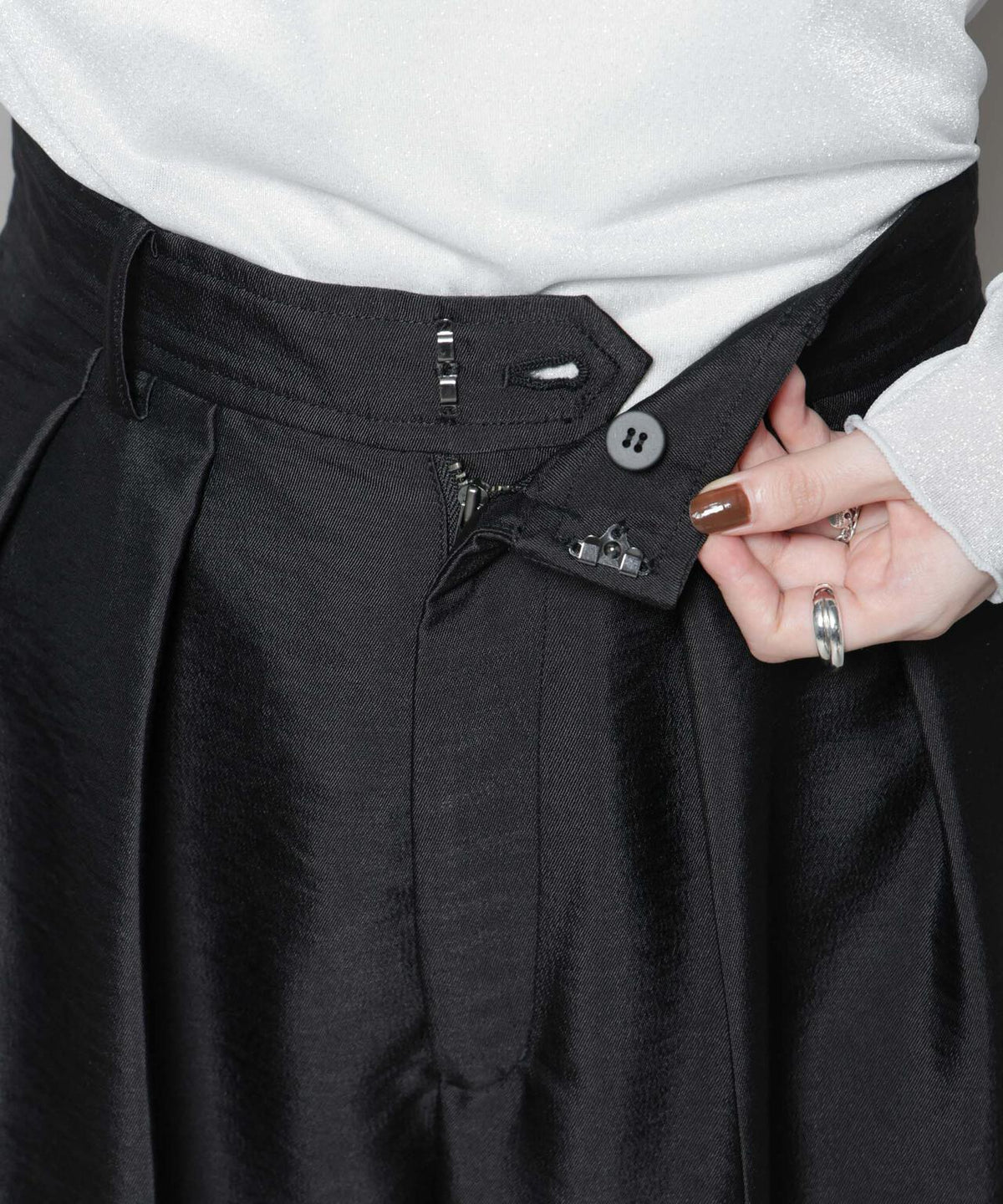 ツイルウェーブタックバレルパンツ