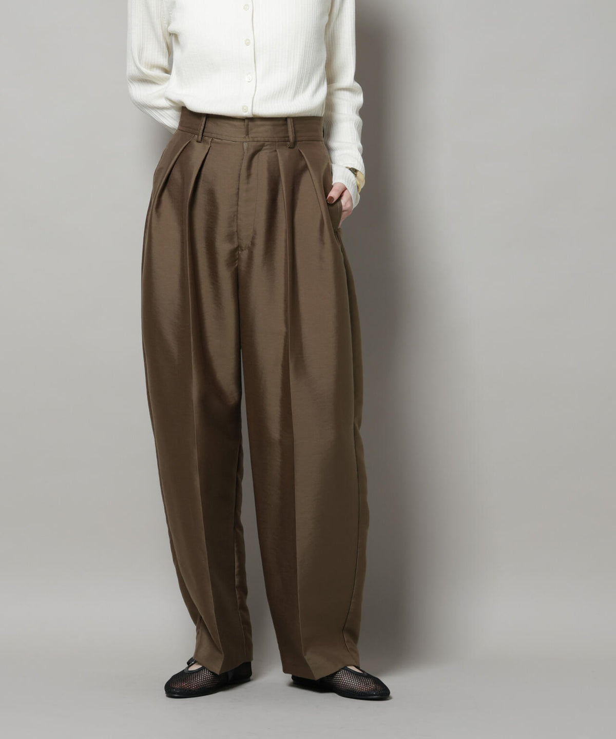 ツイルウェーブタックバレルパンツ