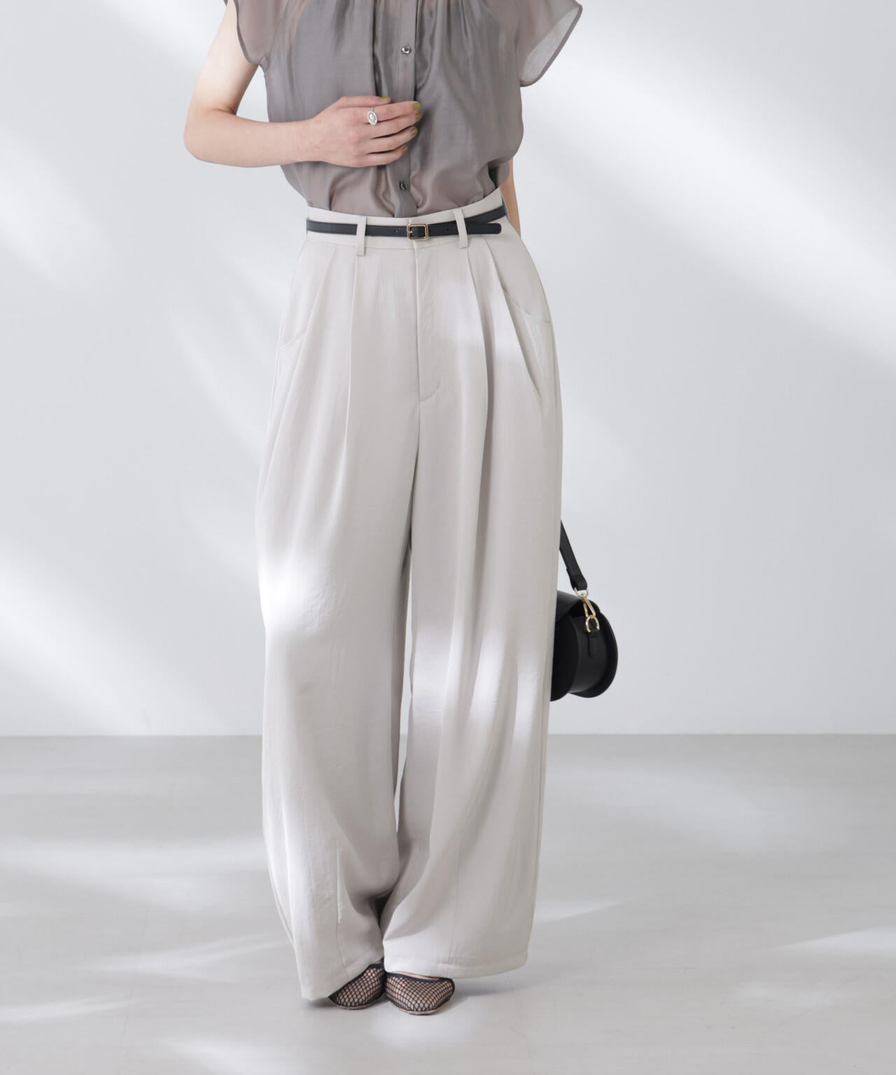 ダルサテンカーブタックパンツ