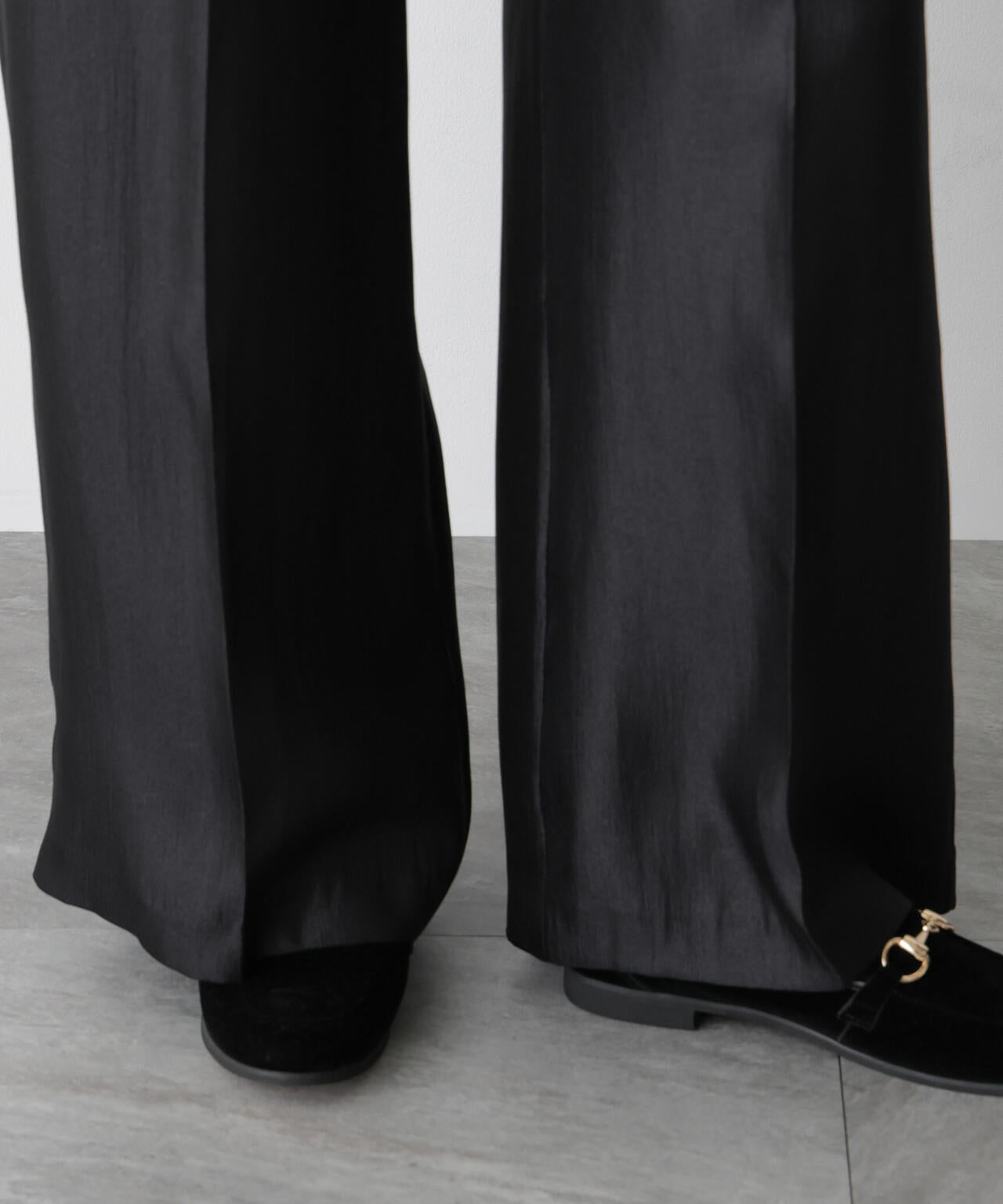 「STEVELOUR」サテンタックワイドパンツ(セットアップ可)