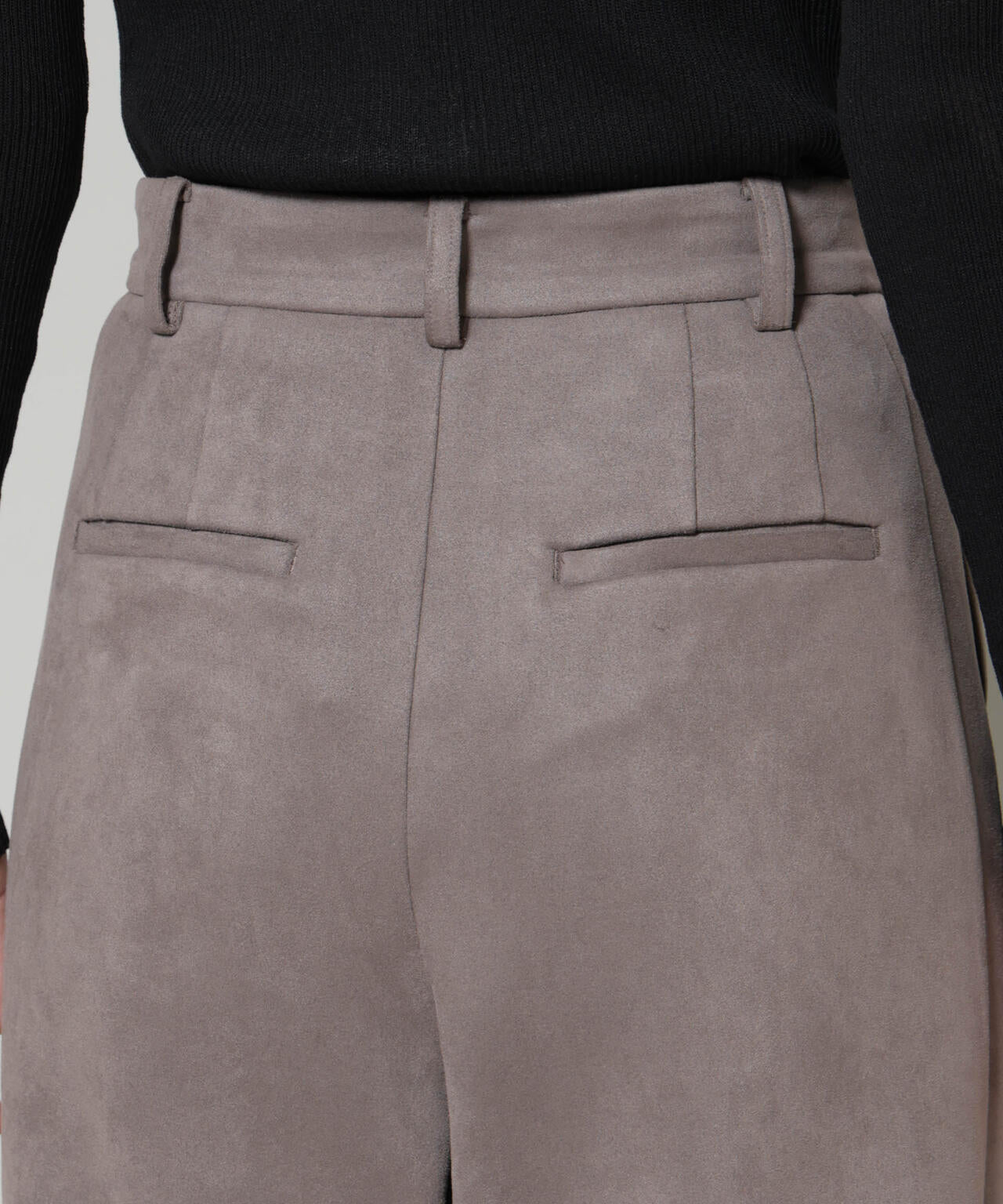 フェイクスエードタックパンツ