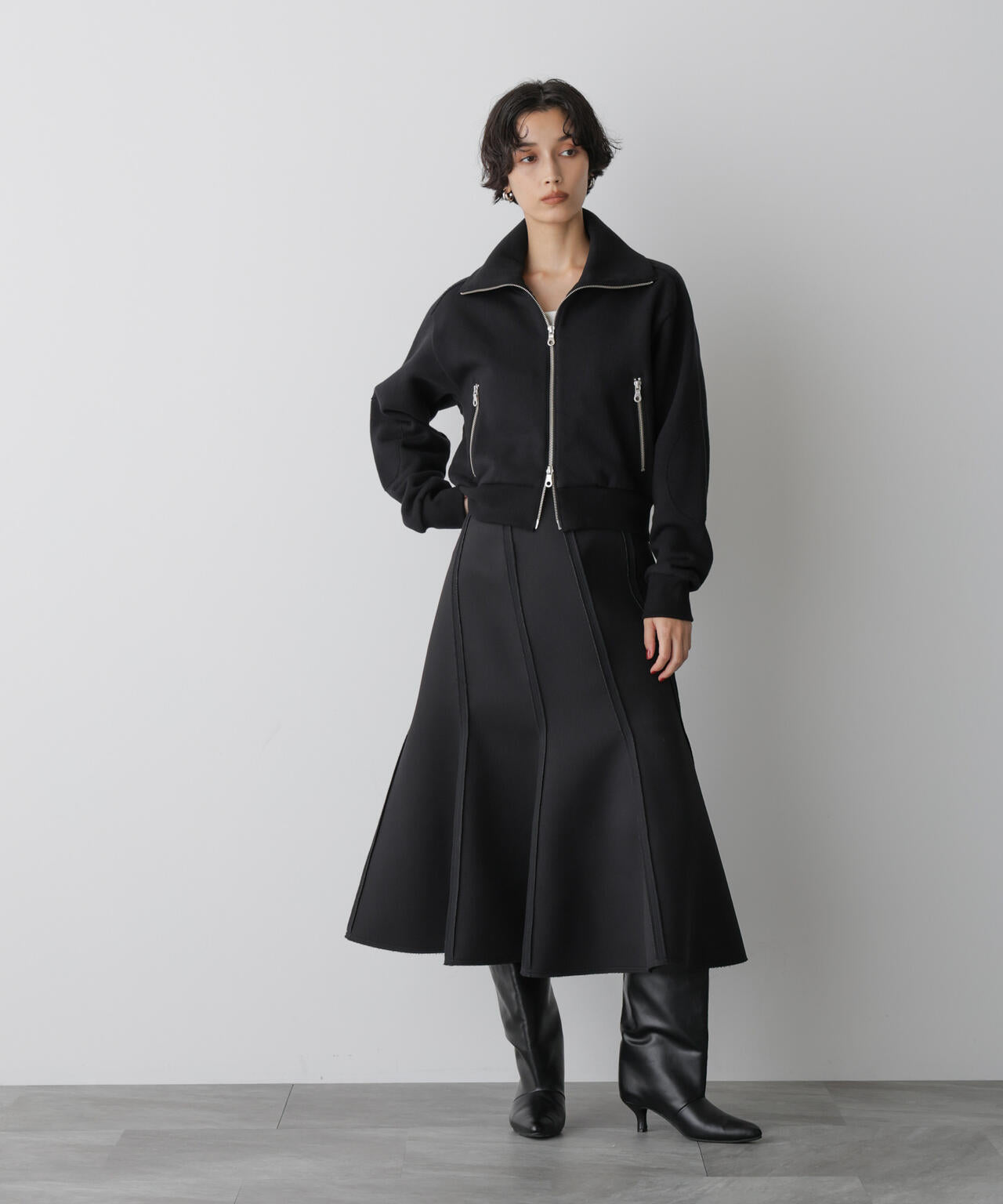 「STEVELOUR」ダンボールシェルスカート