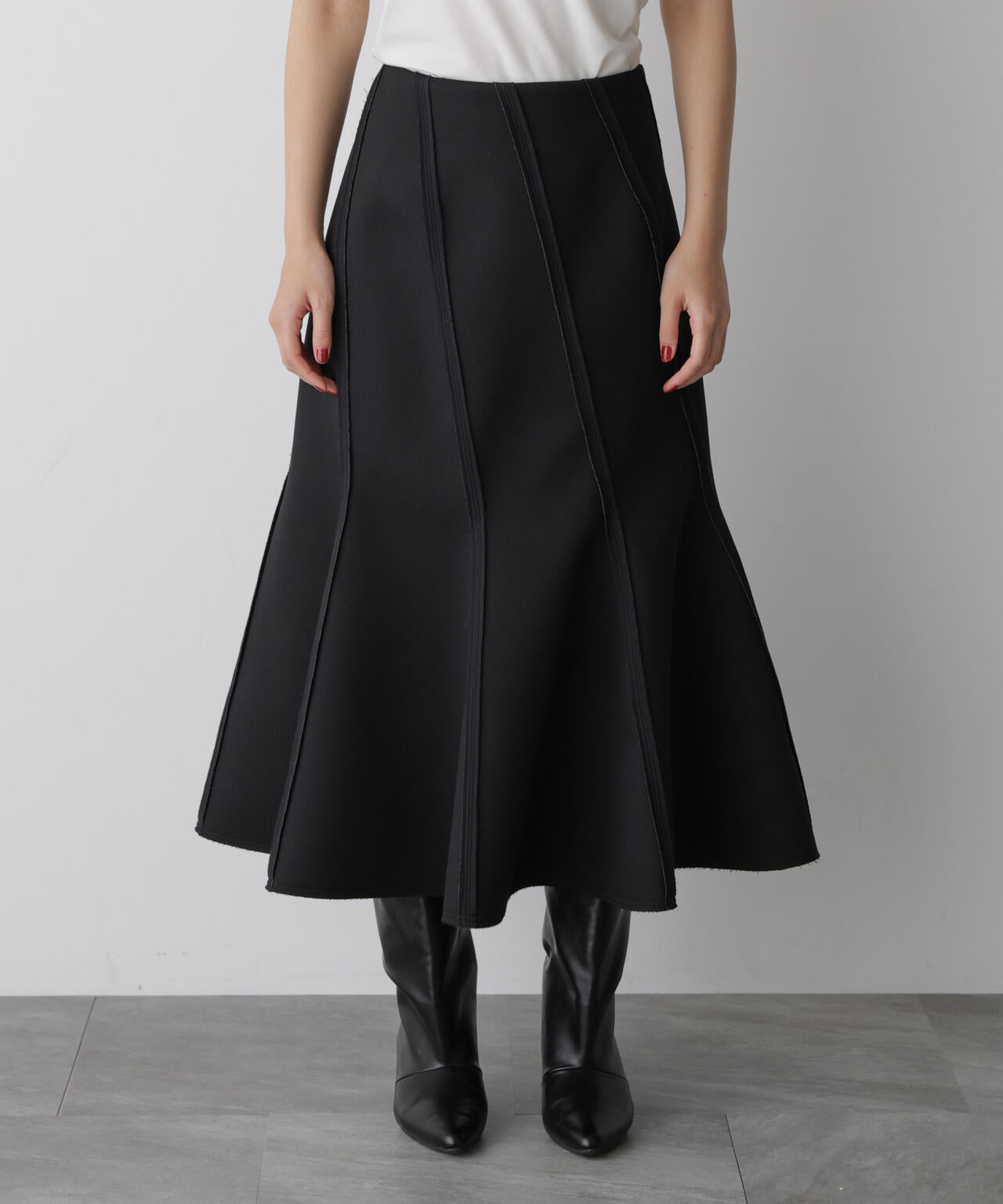 「STEVELOUR」ダンボールシェルスカート