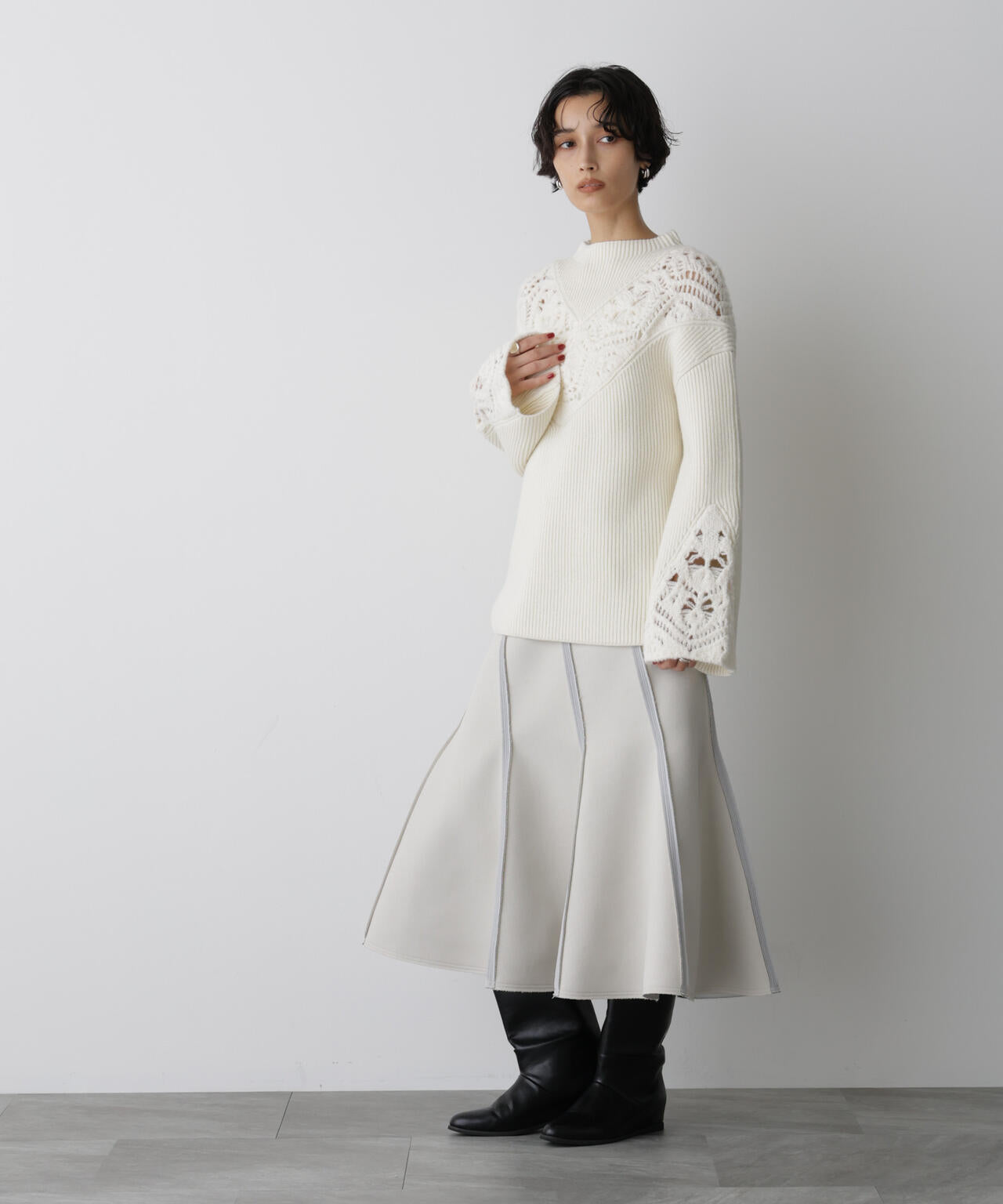 「STEVELOUR」ダンボールシェルスカート