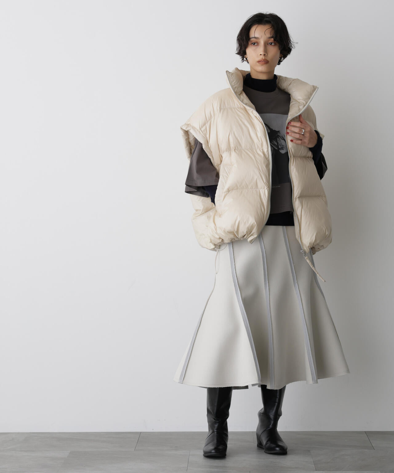 「STEVELOUR」ダンボールシェルスカート