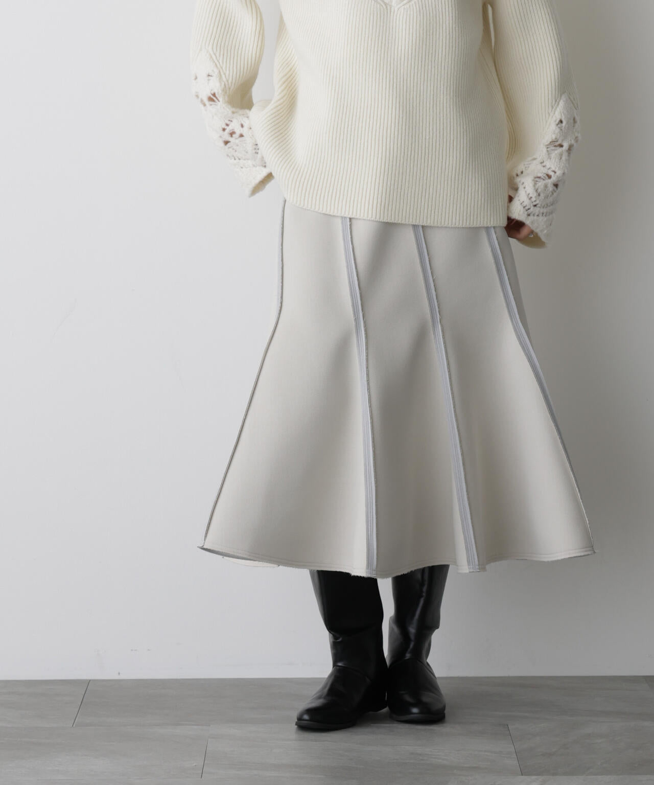 「STEVELOUR」ダンボールシェルスカート
