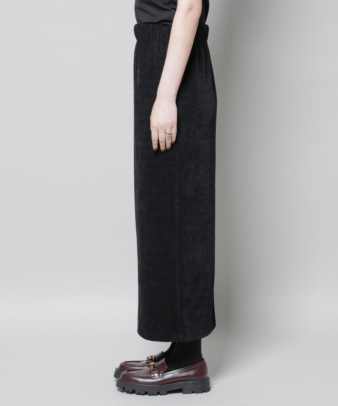 起毛リブカットタイトロングスカート