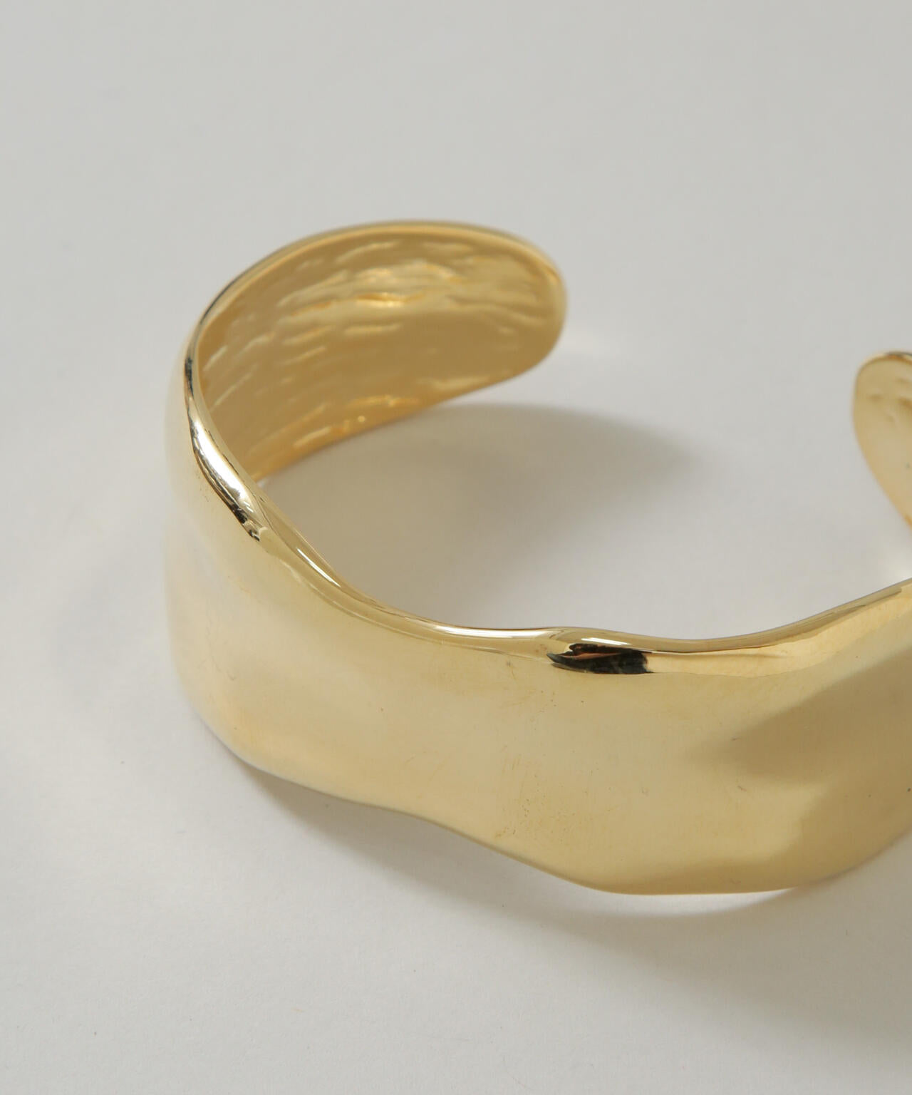 ワイドニュアンスバングル