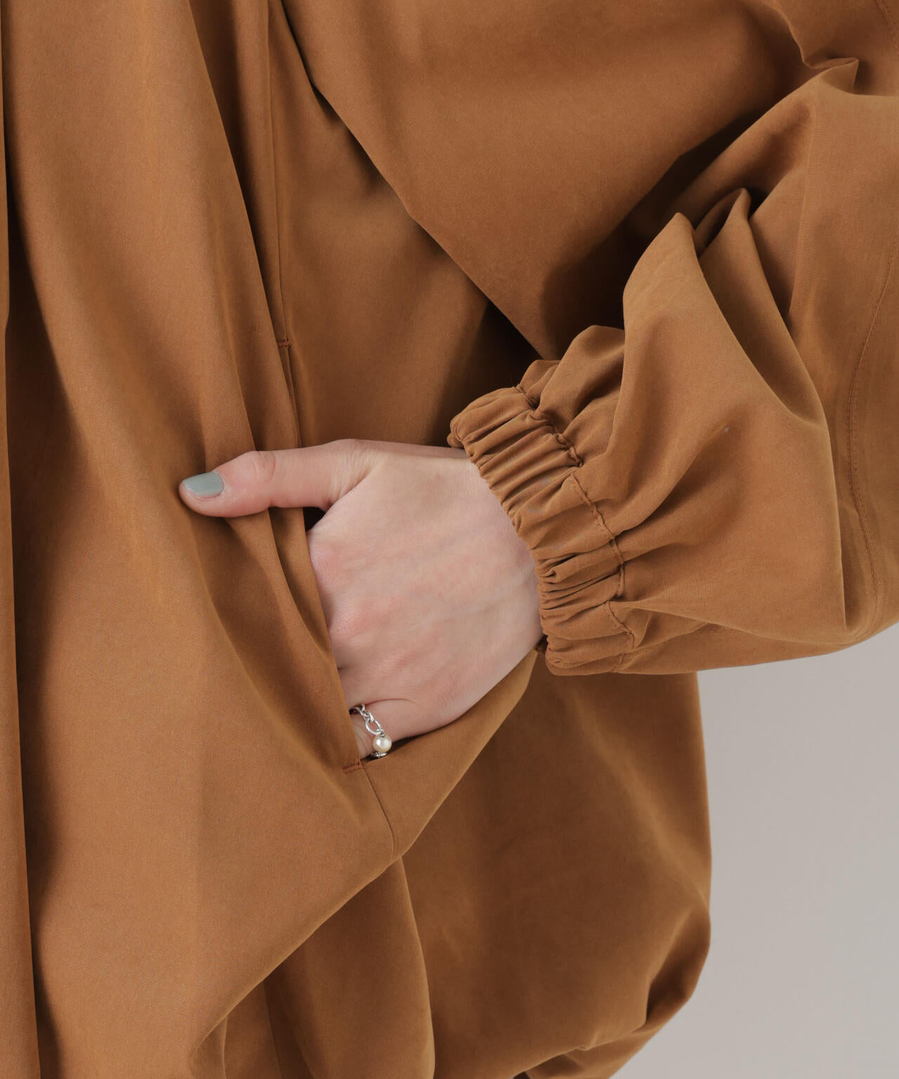 ライトスエードギャザーバルーンブルゾン