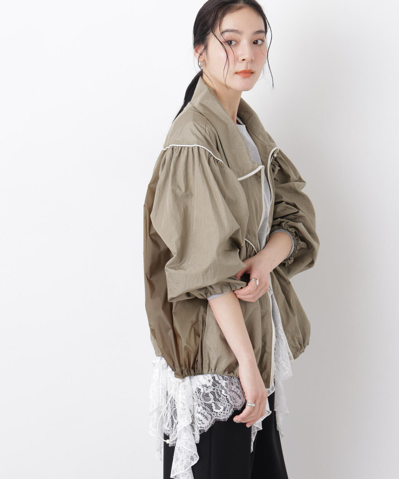 シアーライトギャザーブルゾン