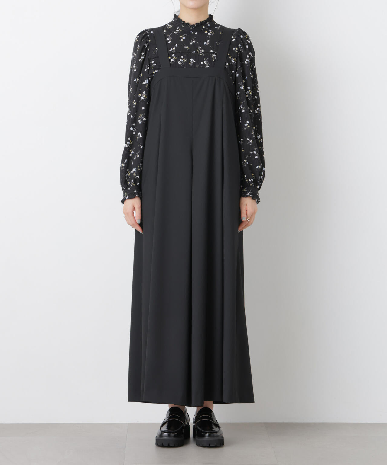 ワイドフレアサロペット