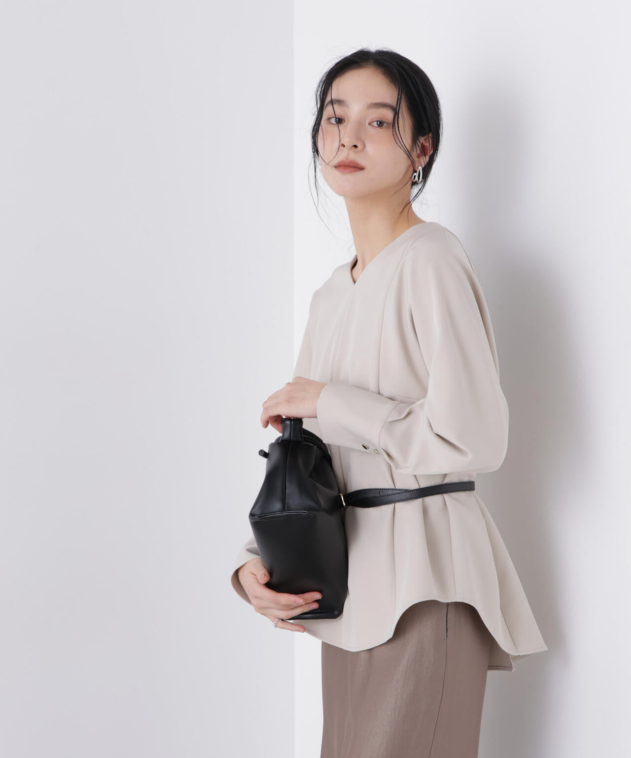 デイリーファンクション Vネックブラウス(セットアップ可)