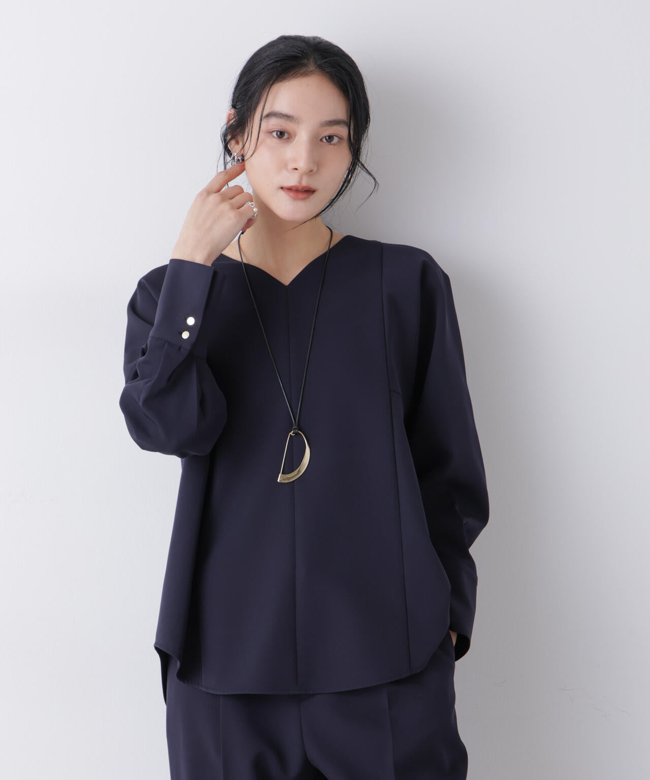 デイリーファンクション Vネックブラウス(セットアップ可)