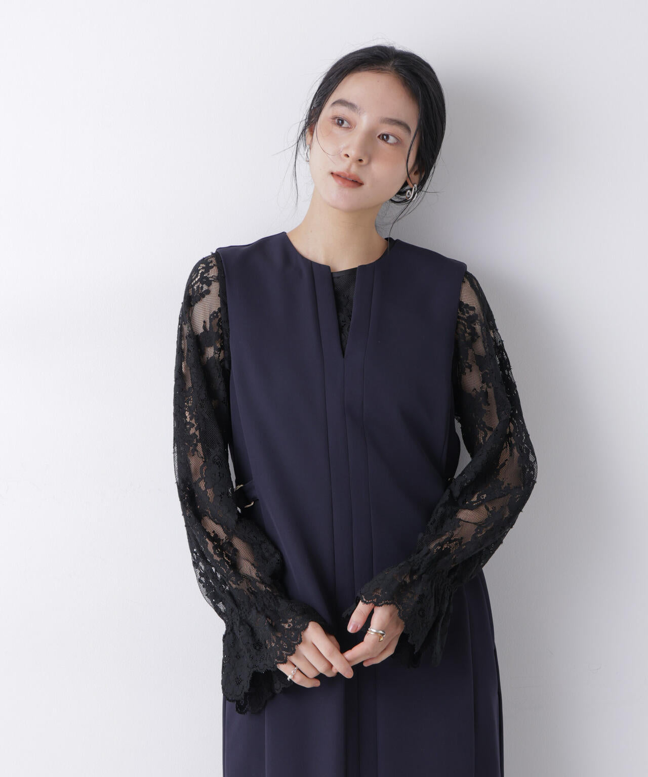 レーススカラップブラウス