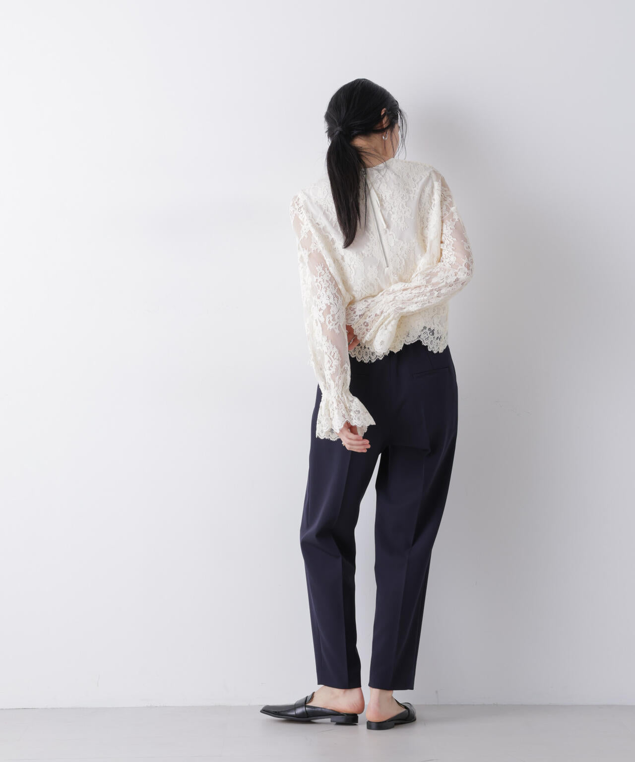 レーススカラップブラウス