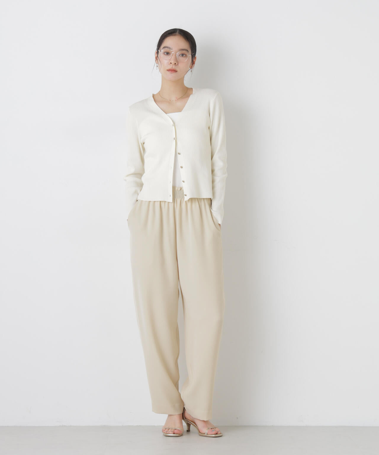 ウォッシャブルハイツイストVネックリブカーディガン