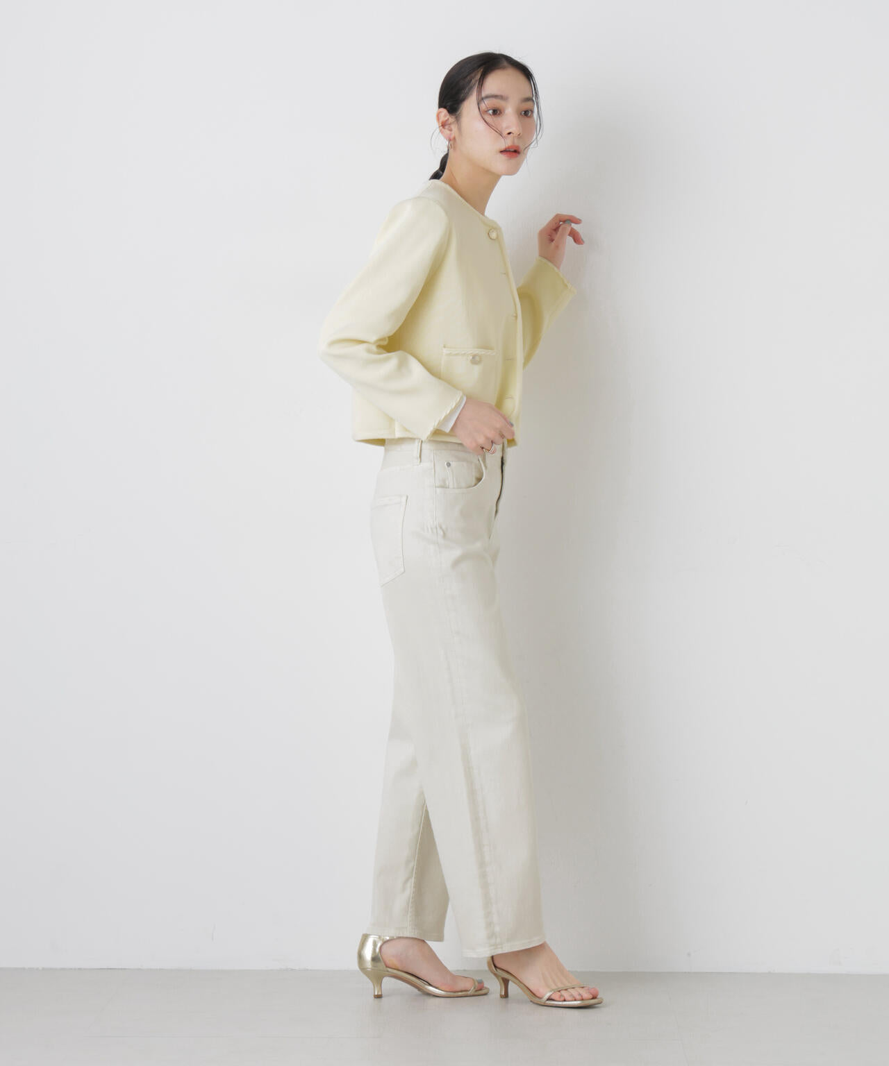 ゴールドボタンニットジャケット