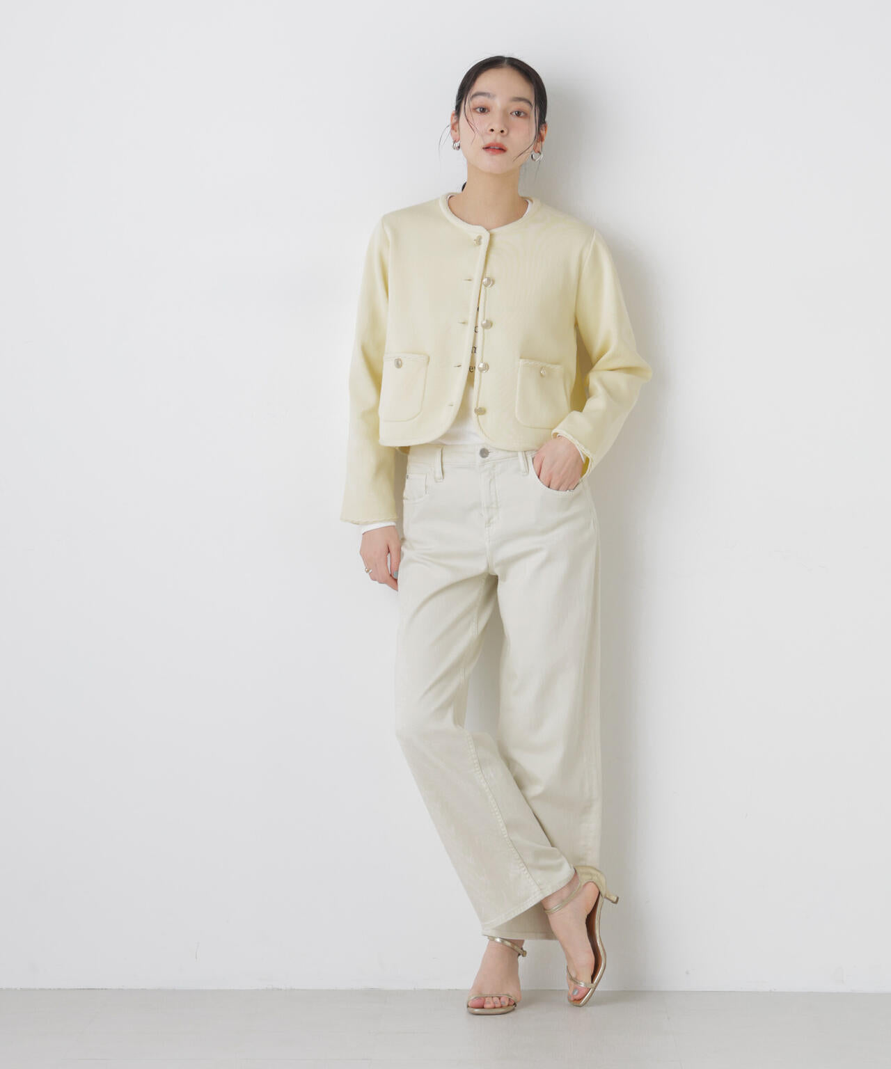 ゴールドボタンニットジャケット