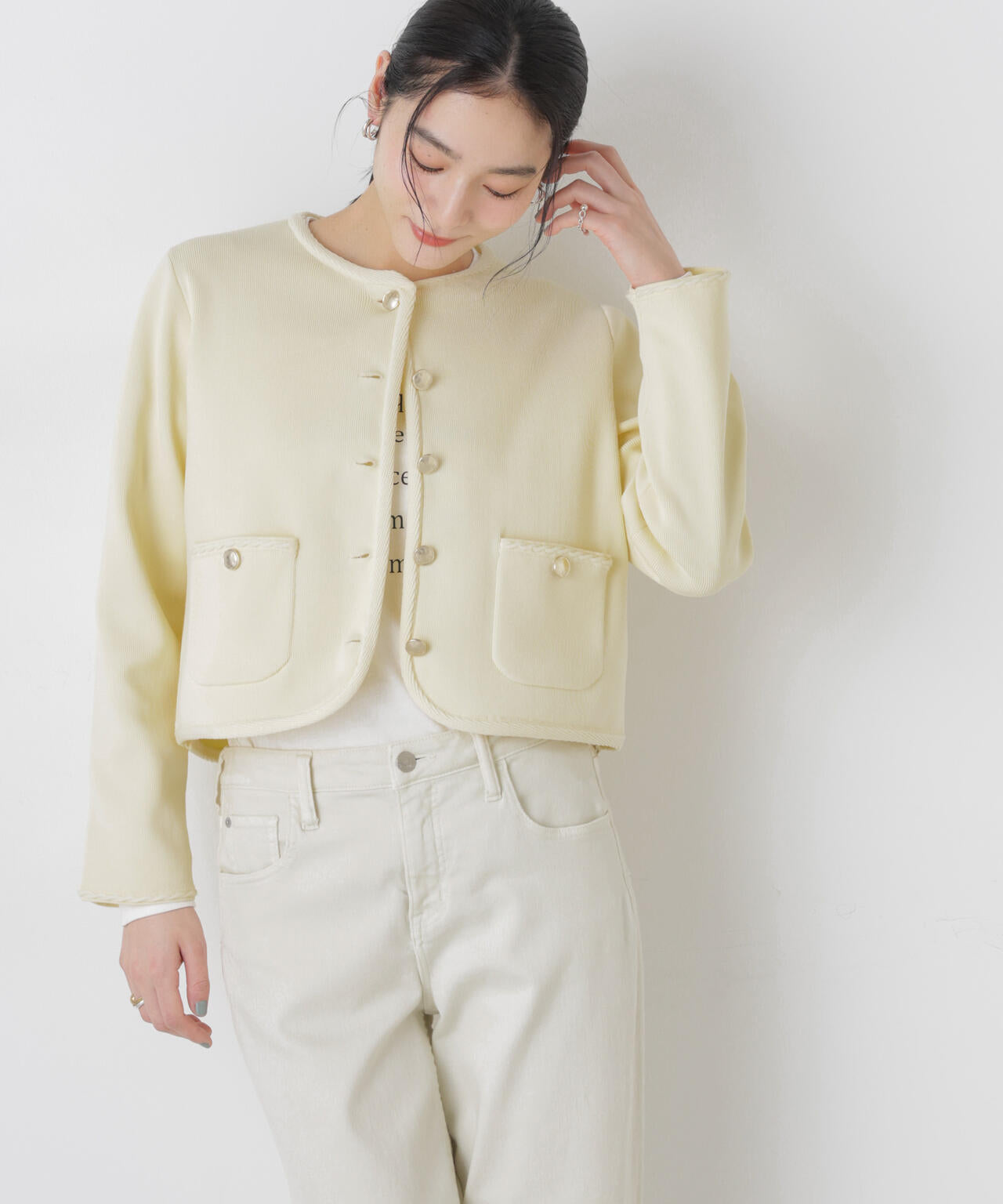 ゴールドボタンニットジャケット