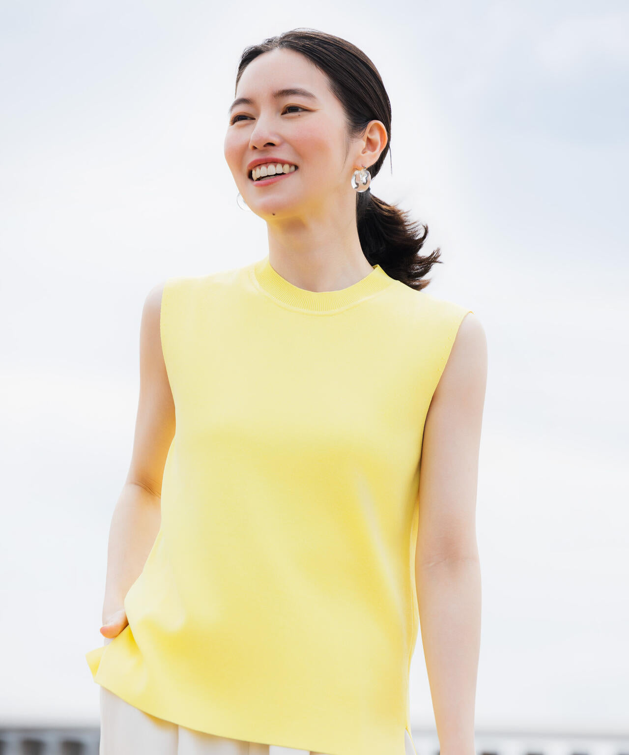 SUMMER VEIL KNIT 総針ノースリーブニット